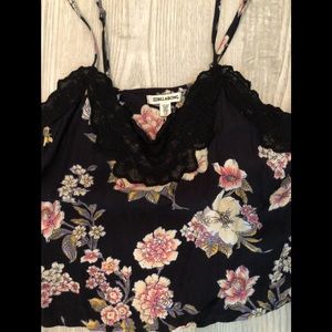 NWT BIllabong crop flower flowy top